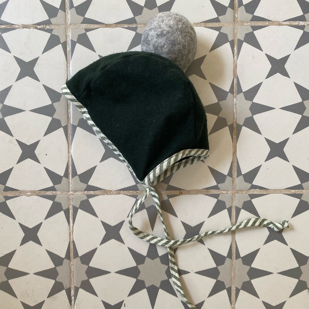 Briar Baby Pom Bonnet in Dark Green